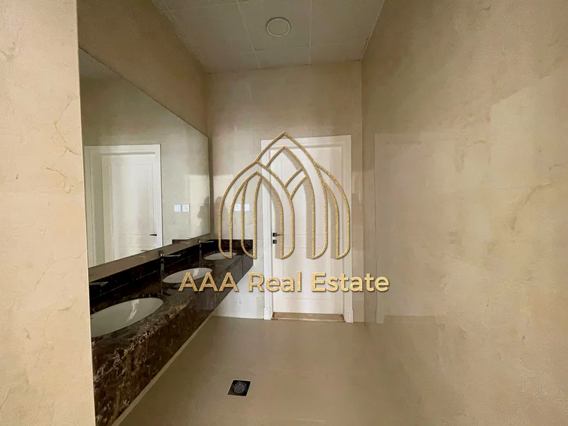 LUXURIOUS MODERN DESIGN | SPACIOUS | HIGH-QUALITY FINISHING63724415792898113