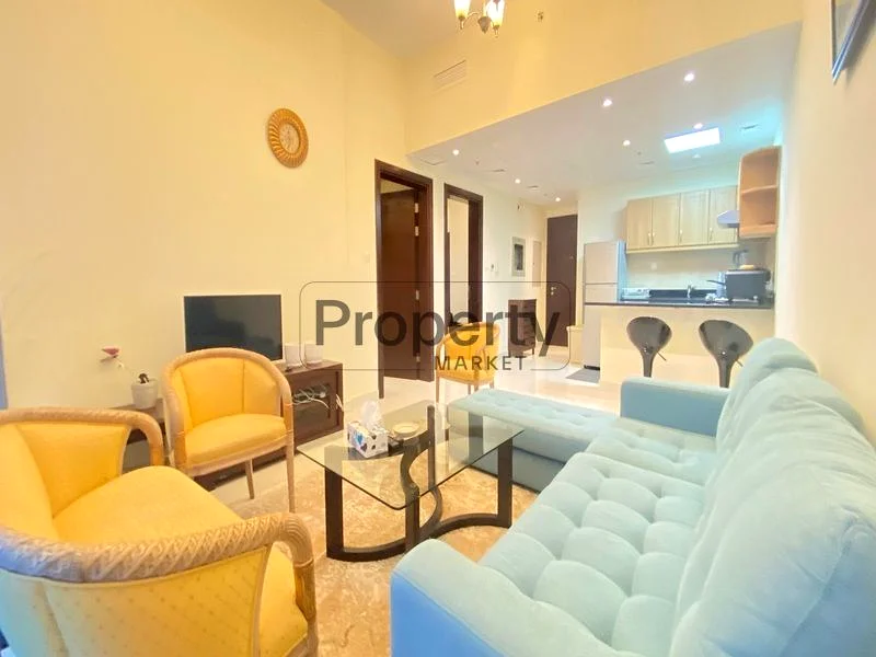 شاغرة | طابق منخفض | مؤثثة | شرفة63735110758275110