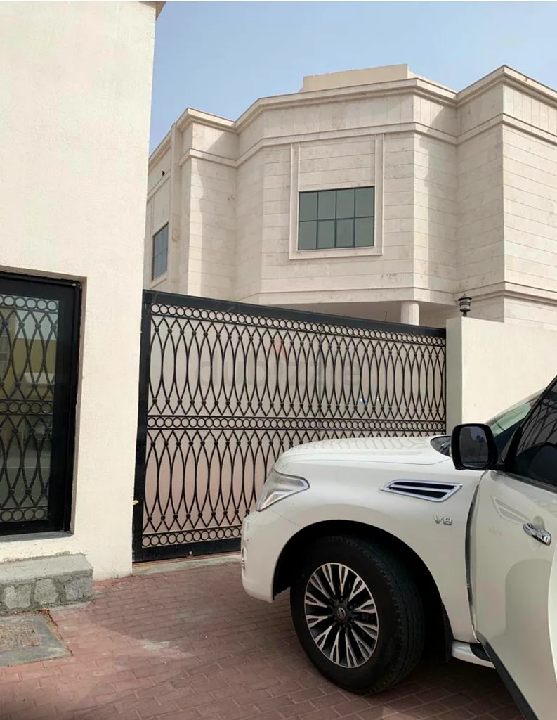 Dubai / Al Rashidiya opposite Dubai International Airport63724319281283112