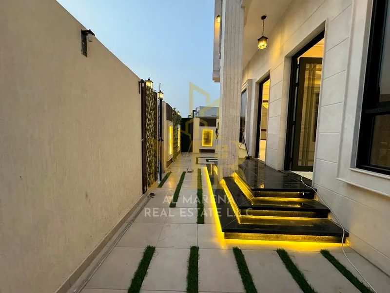 🏡 For Sale – Luxurious Villa in Al Helio 2 – Ajman | Street & Alley Access | 5 Master Bedrooms | Majlis & Living Room with Wash Basins | Modern Kitch63907817412354112