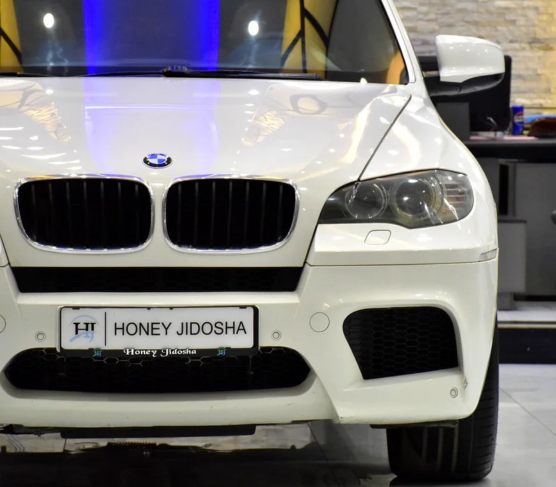EXCELLENT DEAL for our BMW X5 M ( 2010 Model ) in White Color GCC Specs63699053081217113