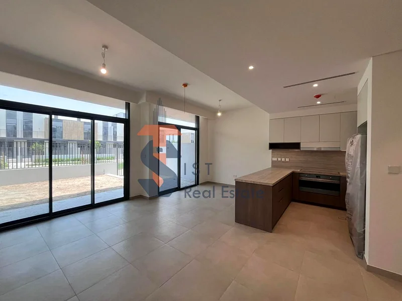 Park View | G+2 | Vacant Now63732763578113111