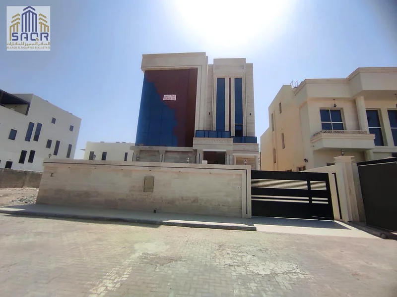 Luxury residential opportunity: 6 master bedroom villa + 2 floors and roof + swimming pool in Al Alia - priced at 2,950,00063873066958467111