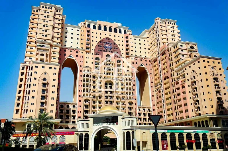 موقع متميز I مفروش بالكامل I إيجار شهري / 12 شيكًا63748105424515110