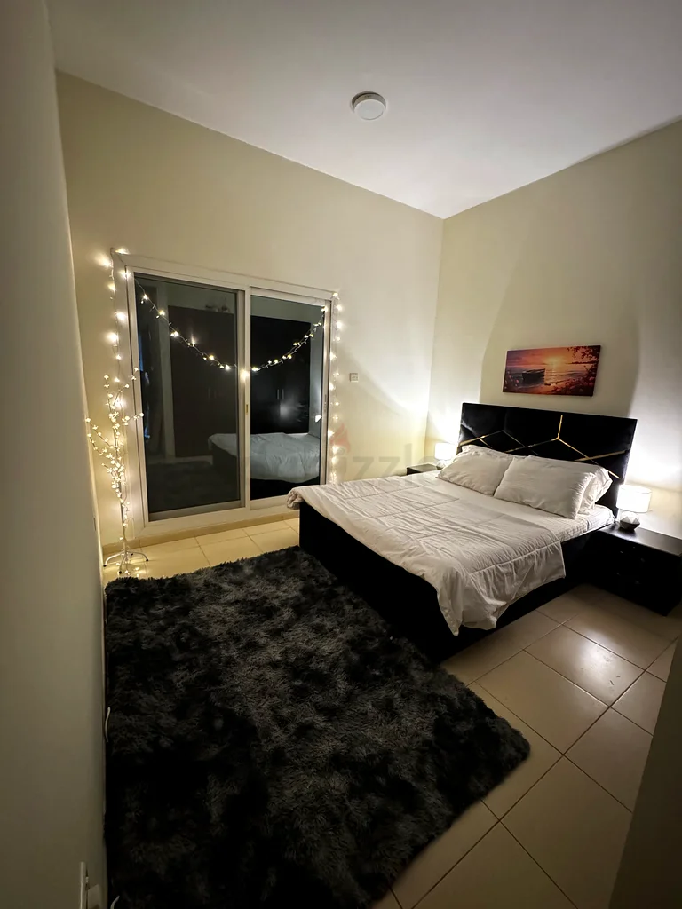 غرفة رئيسية مع شرفة متاحة للعائلة / العزاب63796158647426110