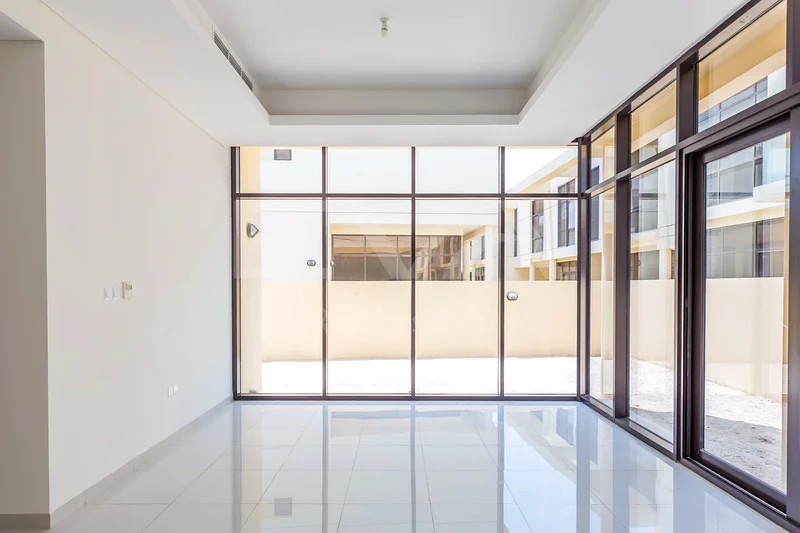Unit Type THM | 3 BR + Maids | Vacant soon63972361487105112