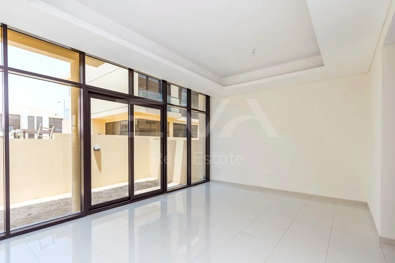 Unit Type THM | 3 BR + Maids | Vacant soon63972361487105111