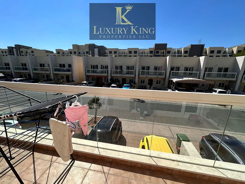 تاون هاوسات حديثة | 3 + خادمة63992515744258110