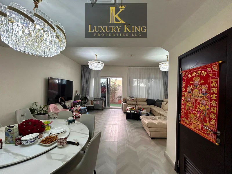 تاون هاوسات حديثة | 3 + خادمة63992515744258112