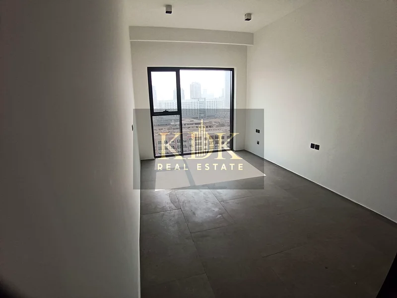 Spacious Studio in prime location of JVC //63788654056961111