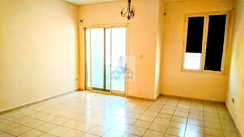 Very Good Studio | With Balcony63996850718595110