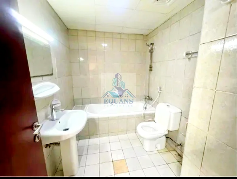 Very Good Studio | With Balcony63996850718595114