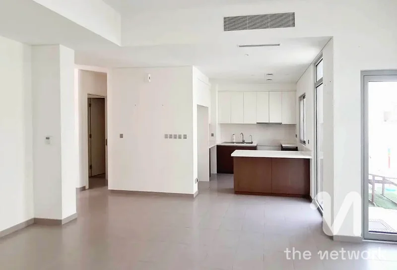 Vacant | Close to Pool | Spacious Layout63727121407873111