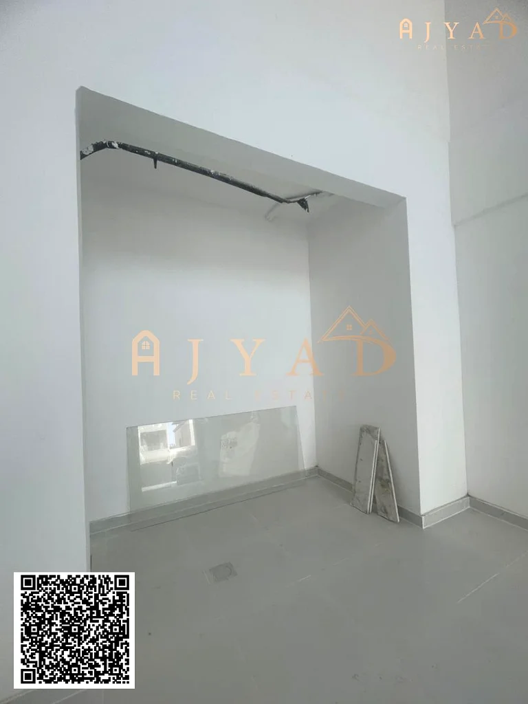 محل للإيجار في المويحات 3 | حوالي 323 قدم مربع | درهم إماراتي 25,000 | متاح بالتقسيط63816673218946110