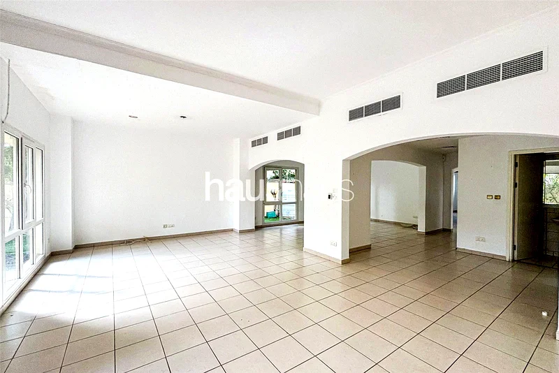 Prime Location | Type 5 | Back to Back63726113904513112