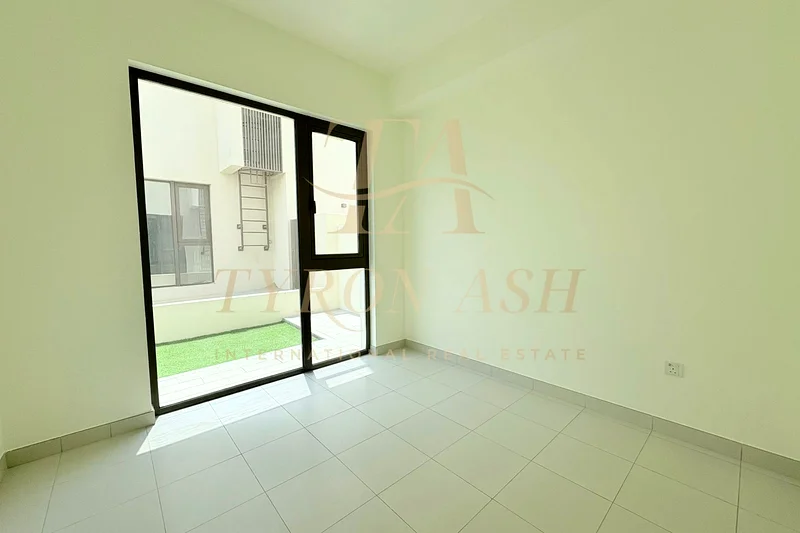 Landscaped | Huge Layout | Community View63805749183235112