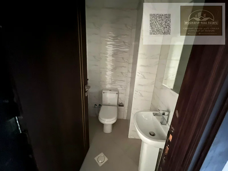 للإيجار السنوي في الجرف 3 - عجمان، مبنى سكني جديد مكون من 8 طوابق بتصميم حديث وتشطيبات عالية الجودة. موقف سيارات محدود متاح63714078910337112