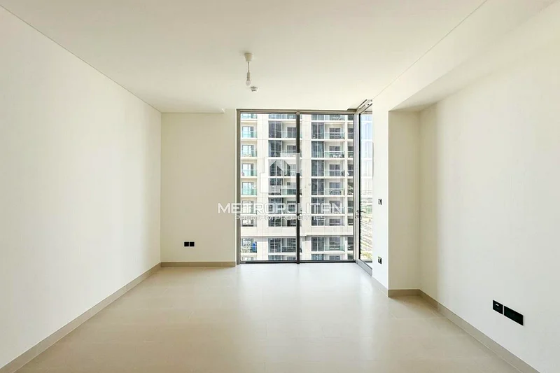 High Floor | Prime Location | Chiller Free64016940394883113