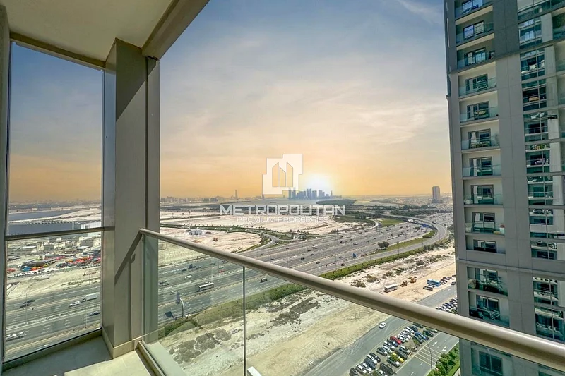 High Floor | Prime Location | Chiller Free64016940394883114