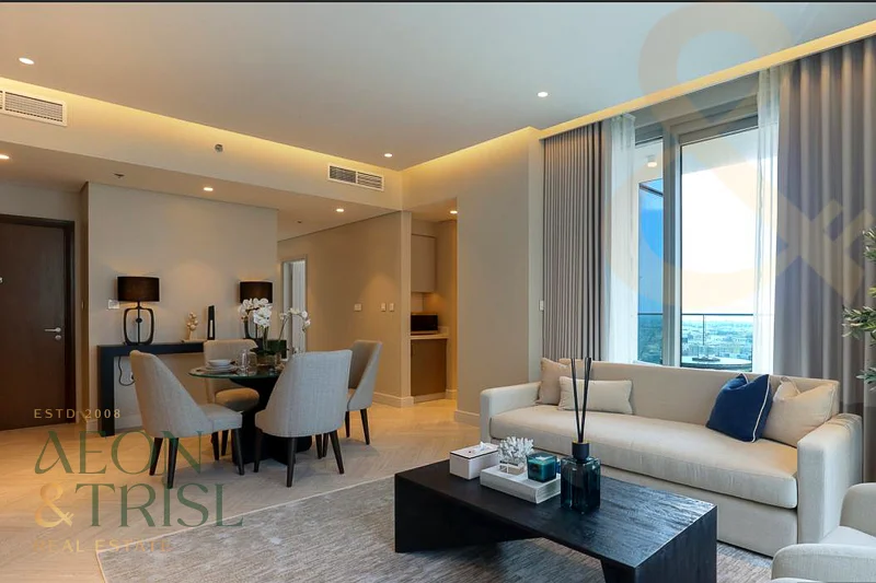 شقة فاخرة مكونة من غرفتي نوم بتصميم عصري | موقع متميز63771815170049112