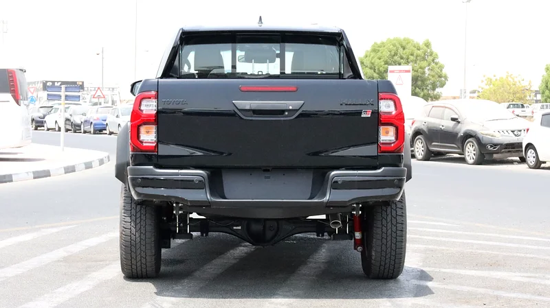 TOYOTA HILUX GR SPORTS 4.0L full option63700380392066112