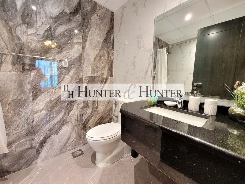 BURJ KHALIFA VIEW | ALL ENSUITE | 2 PARKING | LUXURY63798124188674114