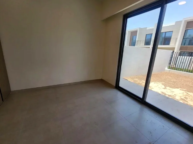 تصميم فاخر | جديد بالكامل | حدائق مزروعة63732298317570113