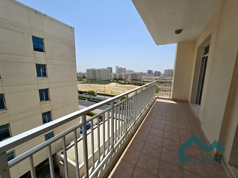 SPACIOUS LAYOUT | PRIME LOCATION  | FOR RENT63808434143618111