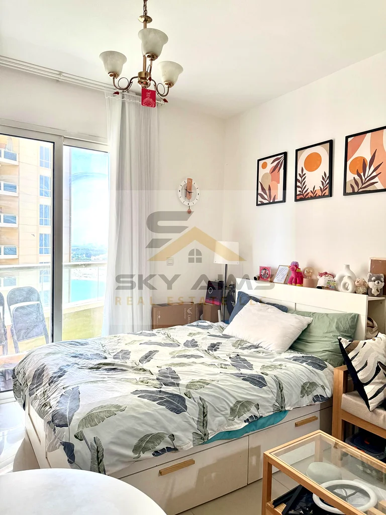 Lake Views | Bright Studio | Tranquil Surroundings64031805271298111