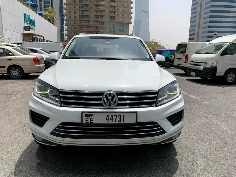 Volkswagen Touareg Sport 2016. GCC Specs Agency Service History , 2 Keys63699034404994110