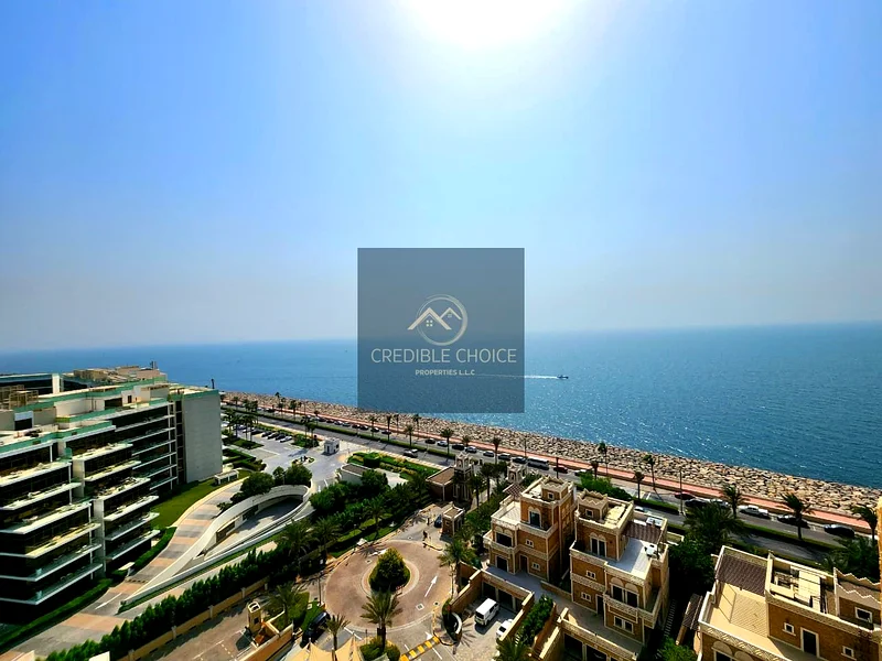 فاخر جدًا / إطلالة على البحر مع مسبح خاص / شاغر63752364846595111
