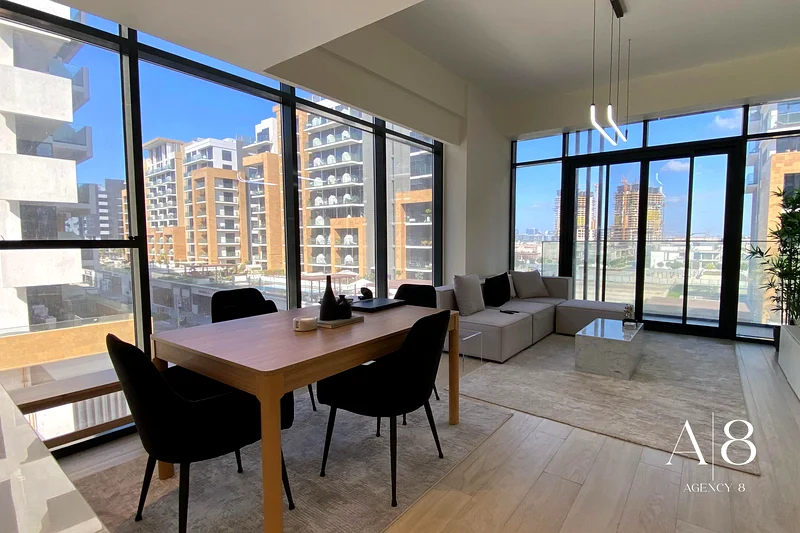 Corner Unit |  Blvd and Lagoon View | Tenanted63976127837570111