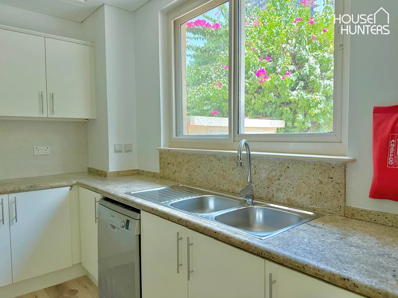 Vacant now | Immaculate Unit | Newly Wrapped63735398015363112