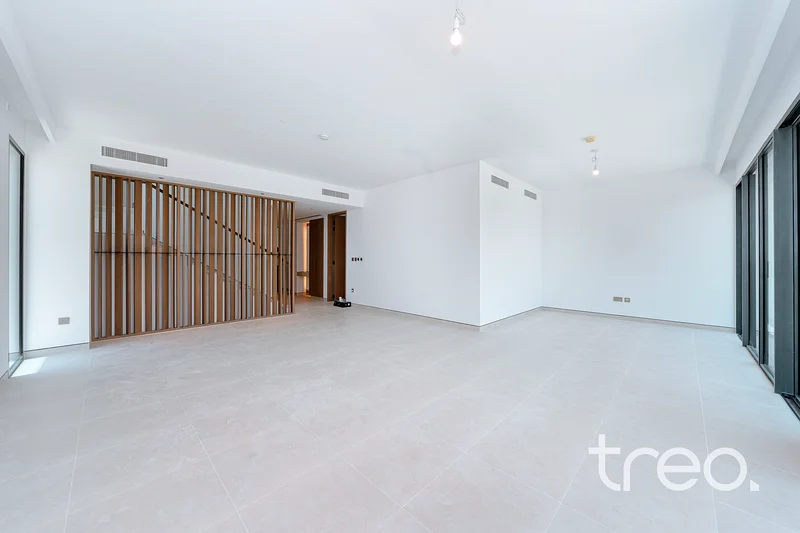 Park Facing | Single Row | Closed Kitchen63931115238145113