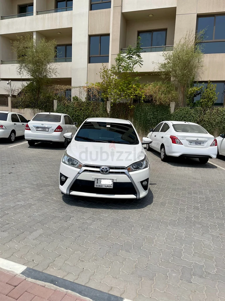 Yaris-2017 agency maintained full options63699051197571110