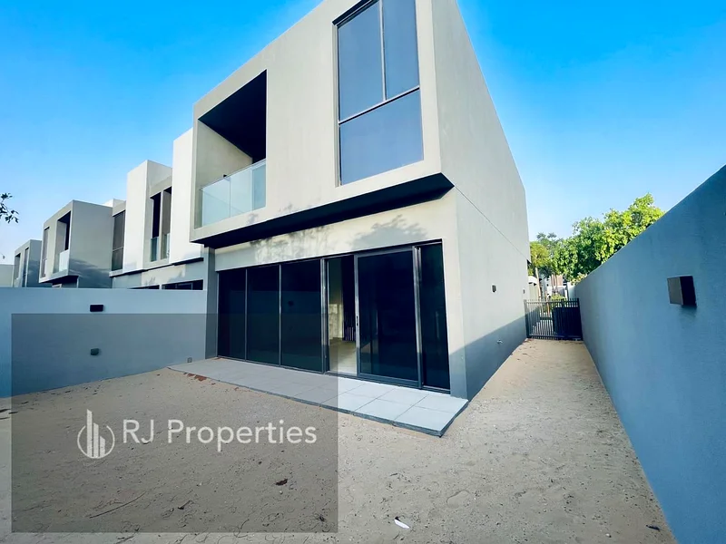 BRAND New LUXURY 3BHK CORNER villa with garden just 140k in masaar63699747014785111