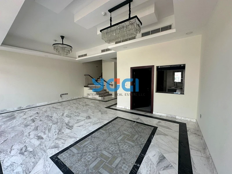منزل عائلي | 4 غرف نوم + خادمة | حديقة خاصة63763589108353113