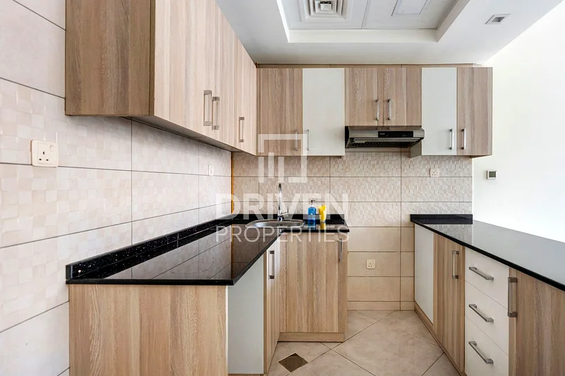 Well Maintained and Bright | Ready to Move In63780693147393113