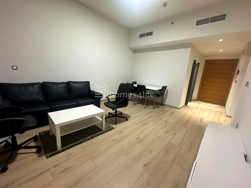مؤثث بالكامل | مطبخ مغلق | بجانب المحطة63941386629890114