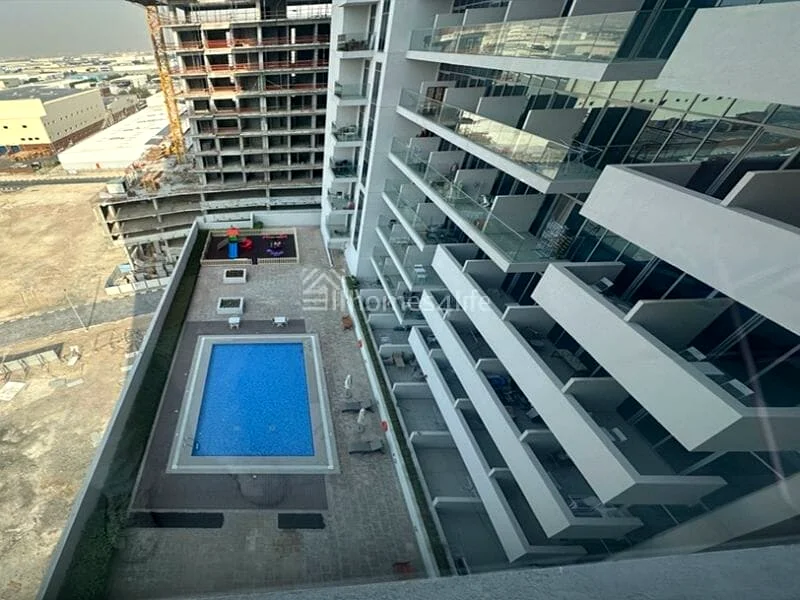 مؤثث بالكامل | مطبخ مغلق | بجانب المحطة63941386629890110