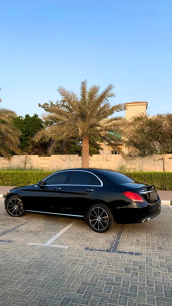 Mercedes-Benz C-Class C300 4Matic – Full option - Excellent condition63700467014913113
