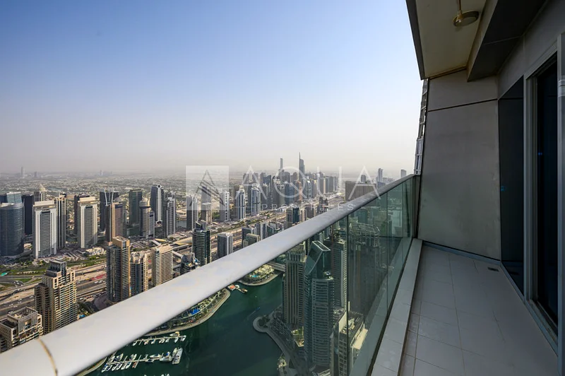 أرضية سكاي | تخطيط واسع | علامة فيندي التجارية63777729130114110