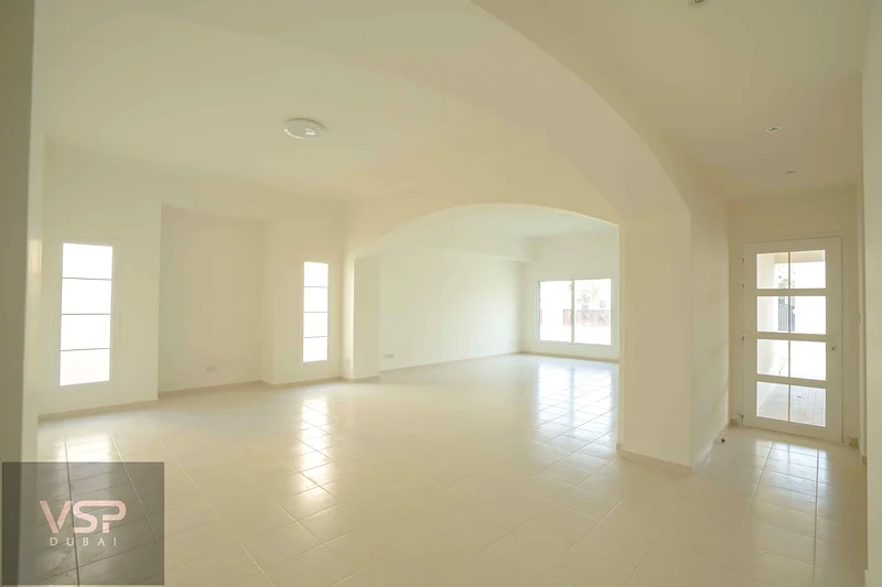 4BR, Vacant, Private Garden, Prime Location63917429060994112