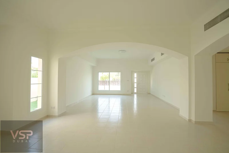 4BR, Vacant, Private Garden, Prime Location63917429060994111