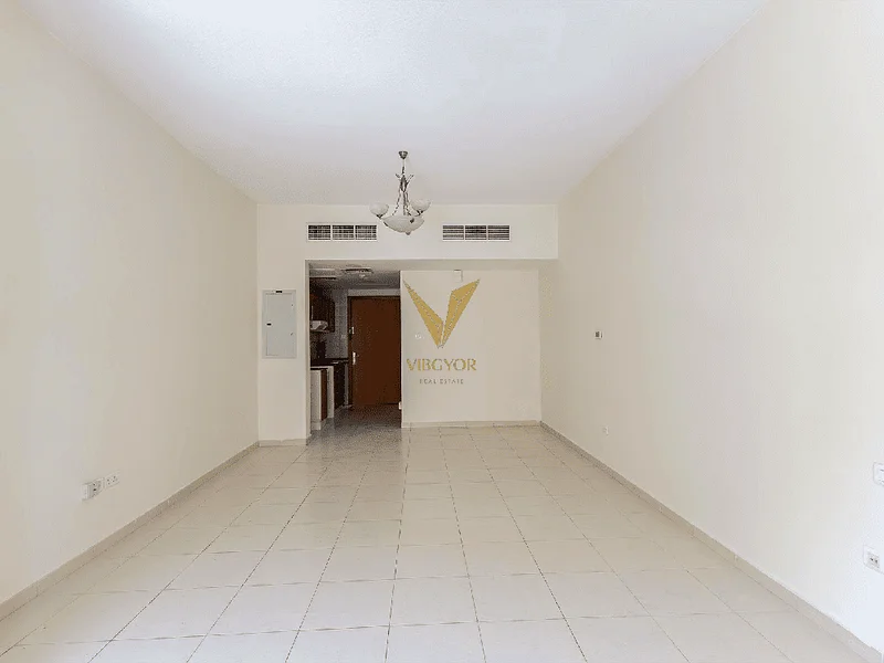 Vacant Studio | Prime Location | No Balcony63783581266818114