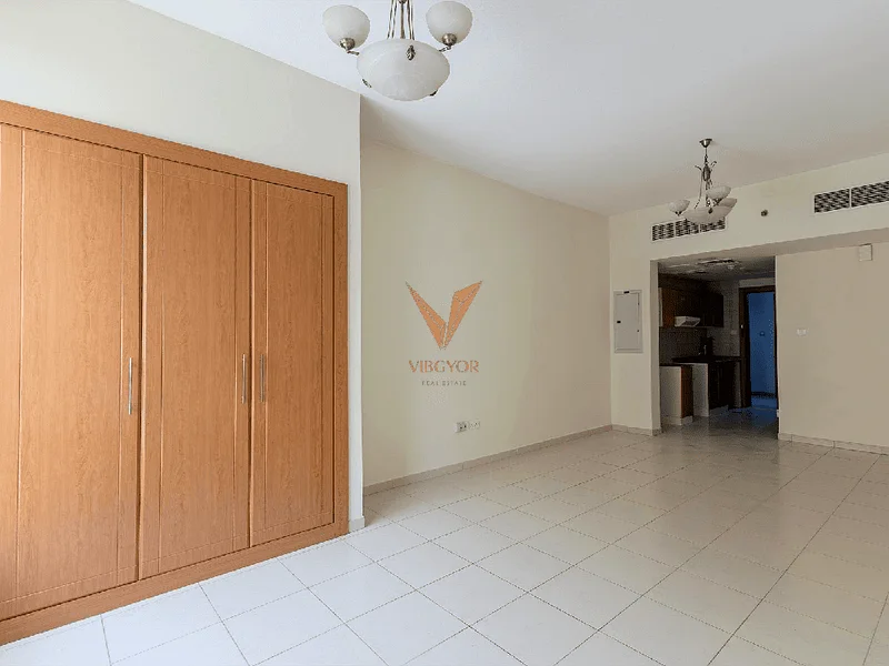 Vacant Studio | Prime Location | No Balcony63783581266818111
