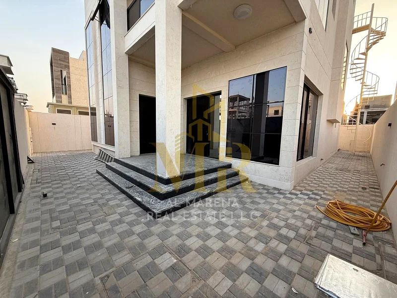 Luxury villa for sale in Al Bahia - Ajman Area: 3014 sq ft | 5 master bedrooms | 2 floors and a roof | Price: 1,600,000 AED - negotiable63883359823875114