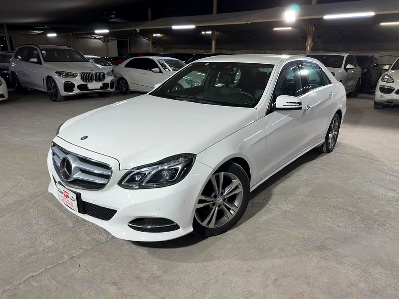 MERCEDES E-CLASS E300 2014 | FULL SERVICE HISTORY | AVANTGARDE PACKAGE | TWO KEYS63699043935490110