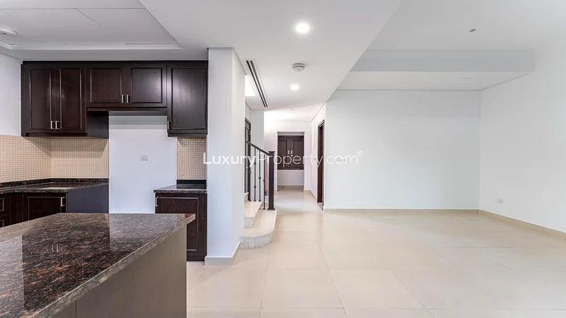 Family Unit | Vacant | Spacious Layout63725560188801113
