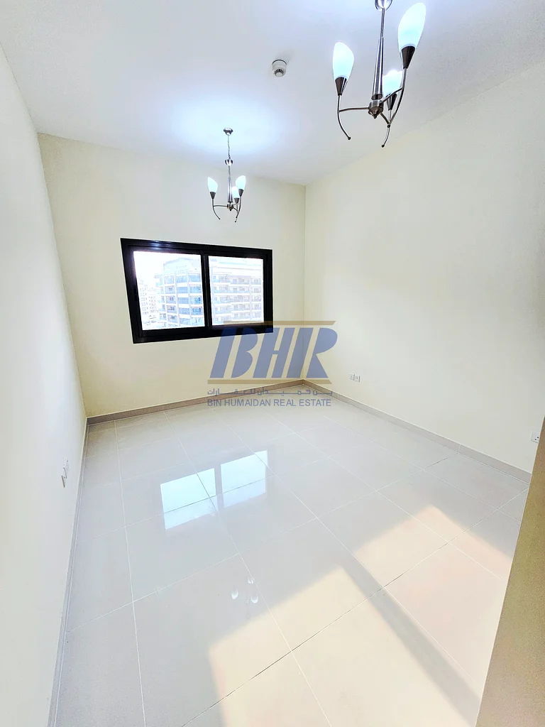 1 BHK with Balcony || Uncrowded area || Get Instant Ejari63729862823042112